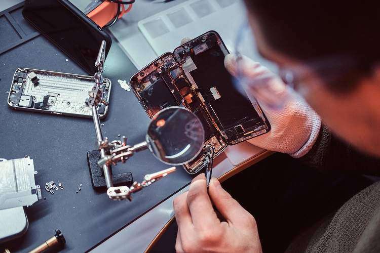 Mobile Repair Services Doesn’t Have To Be Hard. Read These 3 Tips