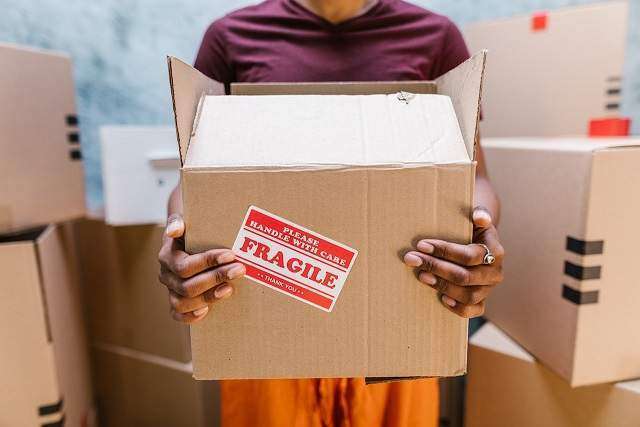 Moving to Surrey: 5 Tips Before Choosing your Ideal Surrey Movers