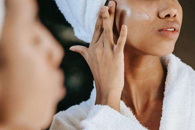 Common Beauty Mistakes To Avoid For Sensitive Skin