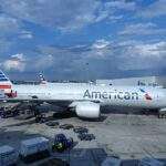 Do college students get a discount on American Airlines?